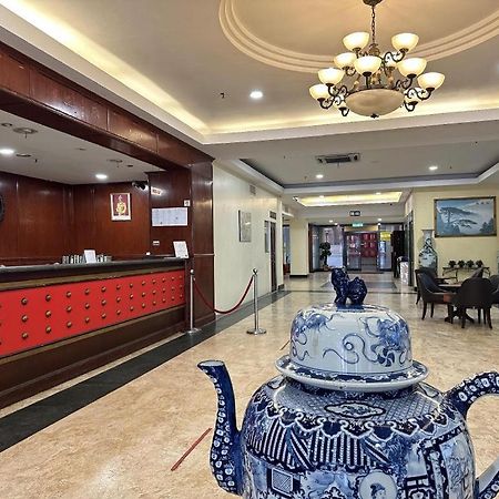 Klang Histana Hotel Bagian luar foto