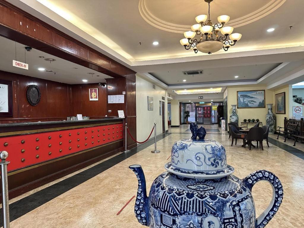 Klang Histana Hotel Bagian luar foto
