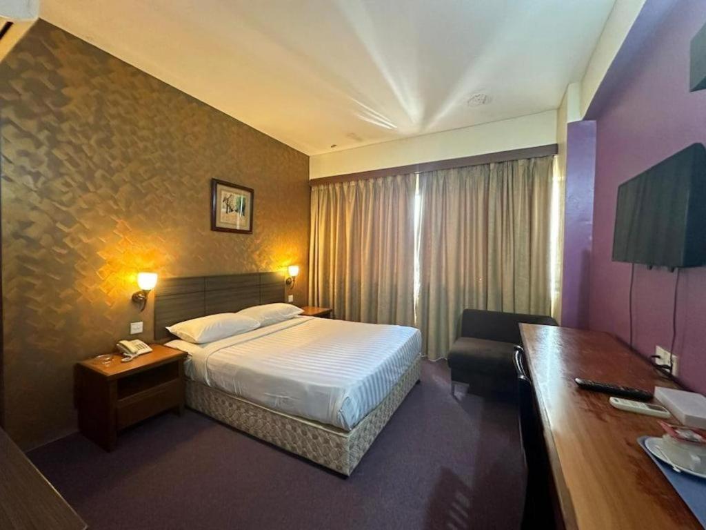 Klang Histana Hotel Bagian luar foto