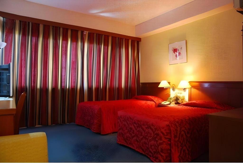 Klang Histana Hotel Bagian luar foto