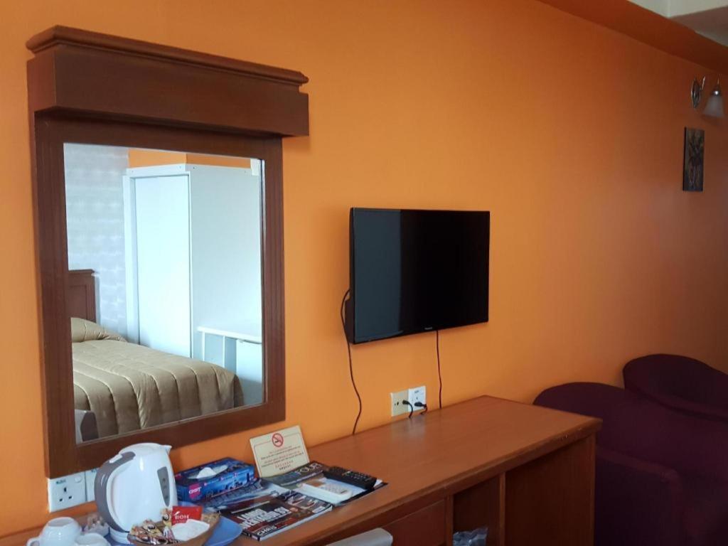 Klang Histana Hotel Bagian luar foto