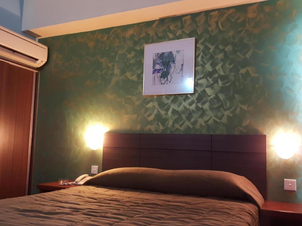 Klang Histana Hotel Bagian luar foto